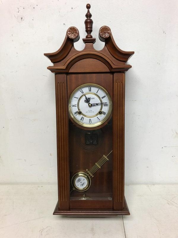 WALTHAM NEWER 31 DAY CHIME WAL CLOCK, MADE IN KOREA,: WALTHAM NEWER 31 DAY CHIME WAL CLOCK, MADE IN KOREA, EXCELLENT ESTATE FOUND CONDITION, MEASURES 27.5" HIGH.