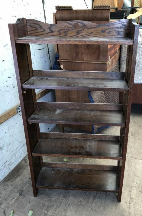 OAK MISSION STYLE BOOKCASE, ADJUSTABLE SHELVES,: OAK MISSION STYLE BOOKCASE, ADJUSTABLE SHELVES, ORIGINAL FINISH.