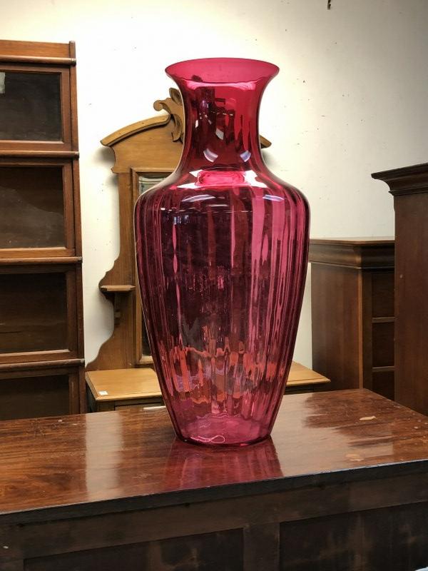 PILGRIM GLASS CO. CRANBERRY GLASS FLOOR VASE, WONDERFUL: PILGRIM GLASS CO. CRANBERRY GLASS FLOOR VASE, WONDERFUL CONDITION, FROM CLOSED ANTIQUE CENTER IN KINGSTON, MEASURES 30 1/2" HIGH. THE ANTIQUE CENTER HAD IT DESCRIBED ON THEIR TAG IN CENTER.