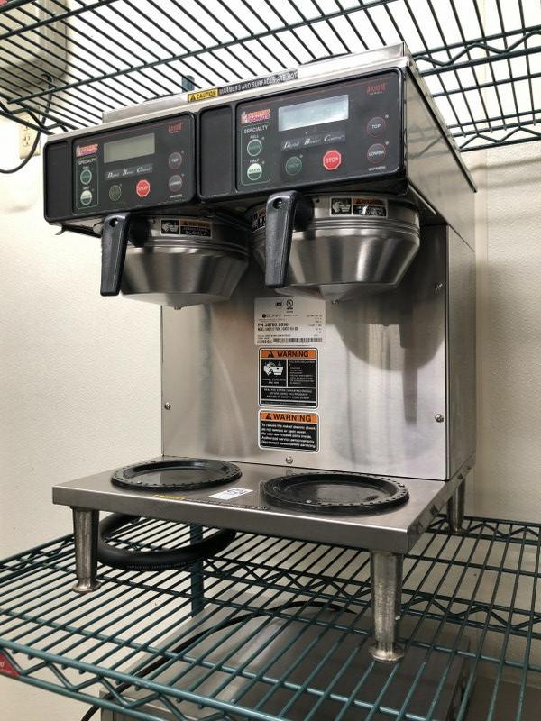 BUNN, MODEL AXIOM 2/2 TWIN, NO POTS INCLUDED. THIS: BUNN, MODEL AXIOM 2/2 TWIN, NO POTS INCLUDED. THIS LOCATION IS LOCATED AT 575 BROADWAY, KINGSTON, NEW YORK 12401, IT CAN BE PREVIEWED BY APPOINTMENT ONLY (845) 389-1933. ALL ITEMS ARE SOLD IN AS IS CO