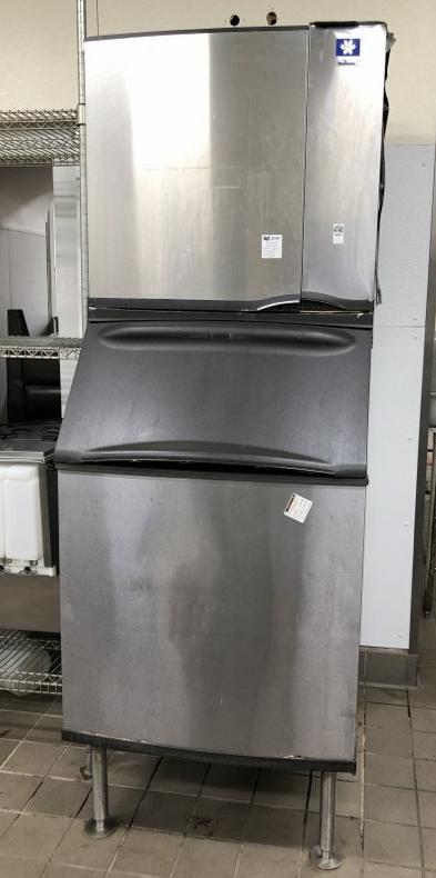 MANITOWAC ICE MACHINE model b570. THIS LOCATION IS: MANITOWAC ICE MACHINE model b570. THIS LOCATION IS LOCATED AT 575 BROADWAY, KINGSTON, NEW YORK 12401, IT CAN BE PREVIEWED BY APPOINTMENT ONLY (845) 389-1933. ALL ITEMS ARE SOLD IN AS IS CONDITION, MUS