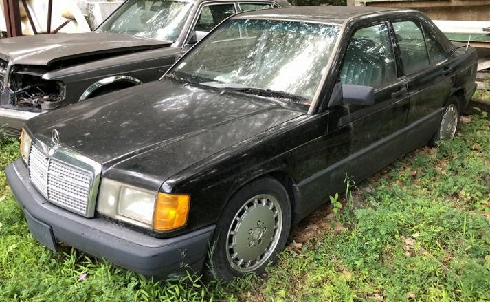 MERCEDES BENZ 1991 190E BLACK. VIN WDBDA28D8MF762785: MERCEDES BENZ 1991 190E BLACK. VIN WDBDA28D8MF762785 300,000 + NO CLUSTER, BAD TRANSMISSION, PARTS CAR. TO SCHEDULE AN APPOINTMENT TO PREVIEW VEHICLES, LOCATED IN RED HOOK, NY, PLEASE CALL 845-399-090
