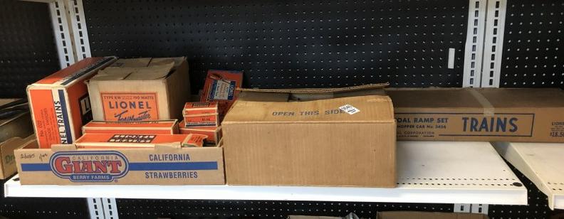 LIONEL TRAINS O GAUGE ACCESSORIES LOT, IN ORIGINAL: LIONEL TRAINS O GAUGE ACCESSORIES LOT, IN ORIGINAL BOXES, ALWAYS TAKEN CARE OF, FROM ALBANY, N.Y. ESTATE, INCLUDES 3456 COAL RAMP SET, 455 OIL DERRICK AND PUMPER ( LOOKS LIKE NEVER USED, NOT SURE IF S