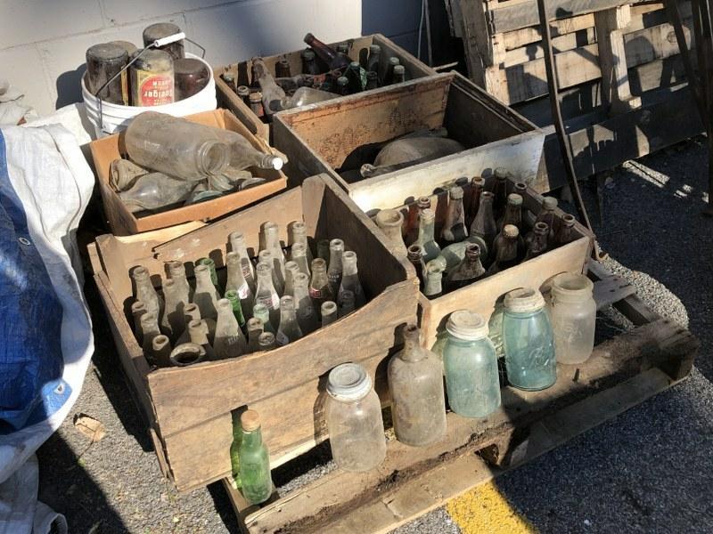 BIG LOT OLD BARN FOUND BOTTLES, FROM OLD BARN IN: BIG LOT OLD BARN FOUND BOTTLES, FROM OLD BARN IN MARLBORO, N.Y. SODA, BEER, CANNINGâ€¦..
