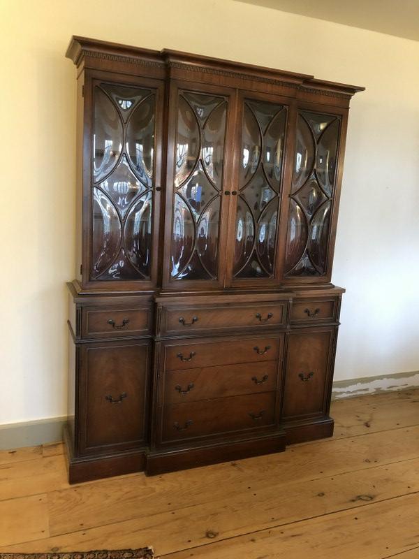 MAHOGANY BUBBLE GLASS BREAKFRONT W/PULL OUT DESK: MAHOGANY BUBBLE GLASS BREAKFRONT W/PULL OUT DESK COMPARTMENT, 2 PCS, HAS SOME SCRATCHES AND SURFACE WEAR, FROM COLUMBIA COUNTY ESTATE, MEASURES 80" HIGH, 57" WIDE, BASE IS 14" DEEP