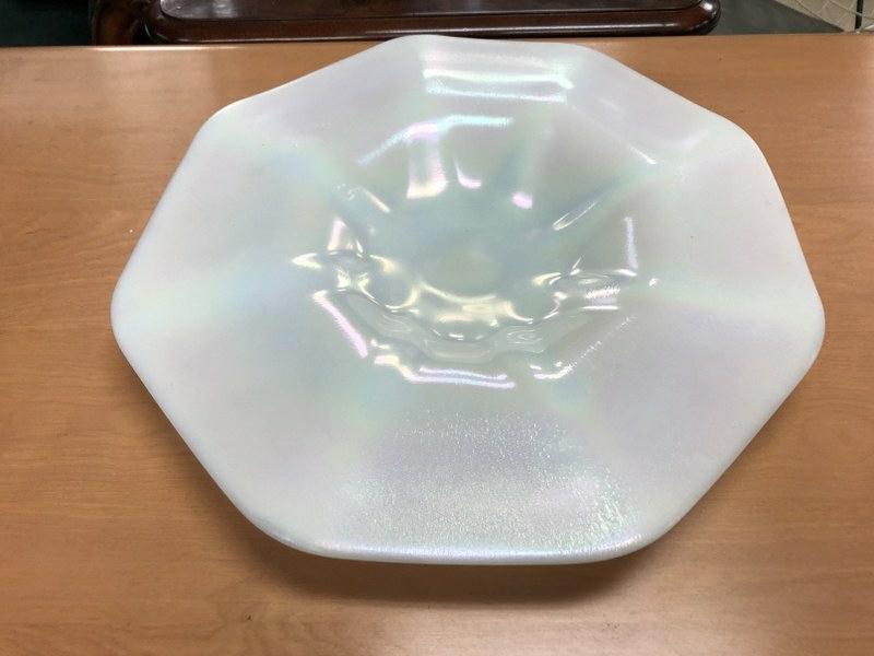 STEUBEN OPALESCENT BOWL, SIGNED ON BASE, EXCELLENT: STEUBEN OPALESCENT BOWL, SIGNED ON BASE, EXCELLENT ESTATE CONDITION, MEASURES 15.5" ACROSS.