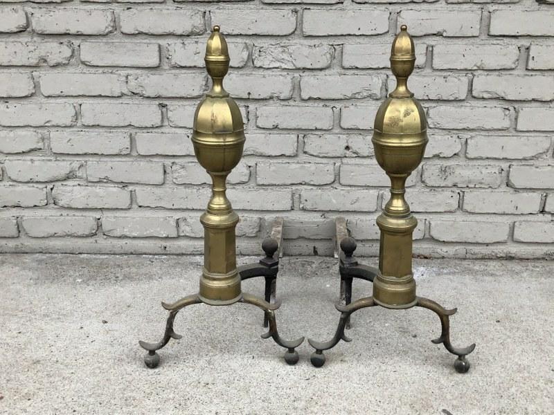 LARGE PAIR OLDER BRASS ANDIRONS, FROM NEW PALTZ, N.Y.: LARGE PAIR OLDER BRASS ANDIRONS, FROM NEW PALTZ, N.Y. ESTATE, VERY GOOD CONDITION, MEASURE 25.75" HIGH.