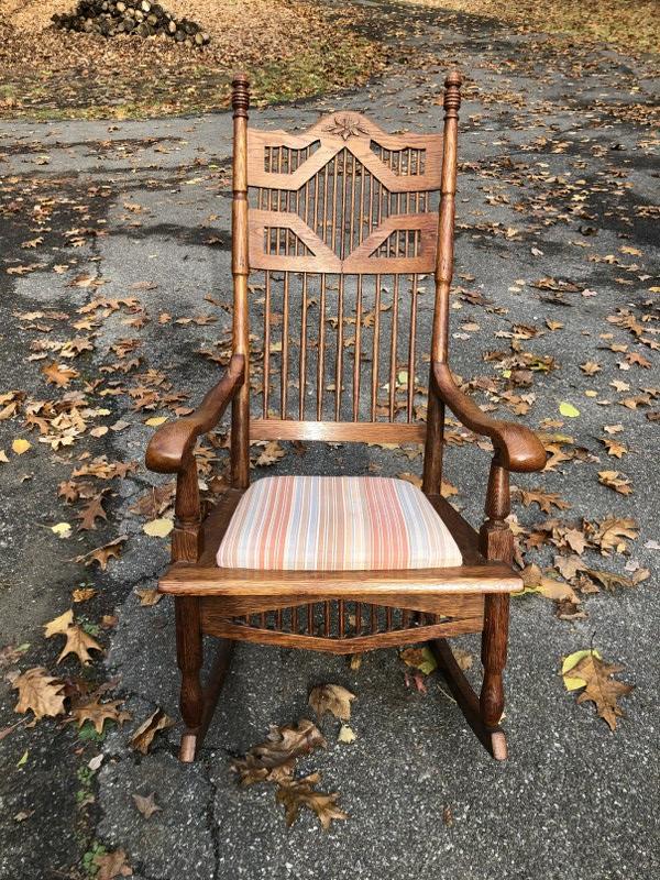 CIRCA 1900 OAK SPINDLE TALL BACK ROCKING CHAIR, ESTATE: CIRCA 1900 OAK SPINDLE TALL BACK ROCKING CHAIR, ESTATE FOUND,CLEAN, STURDY, FROM LOCAL ESTATE.