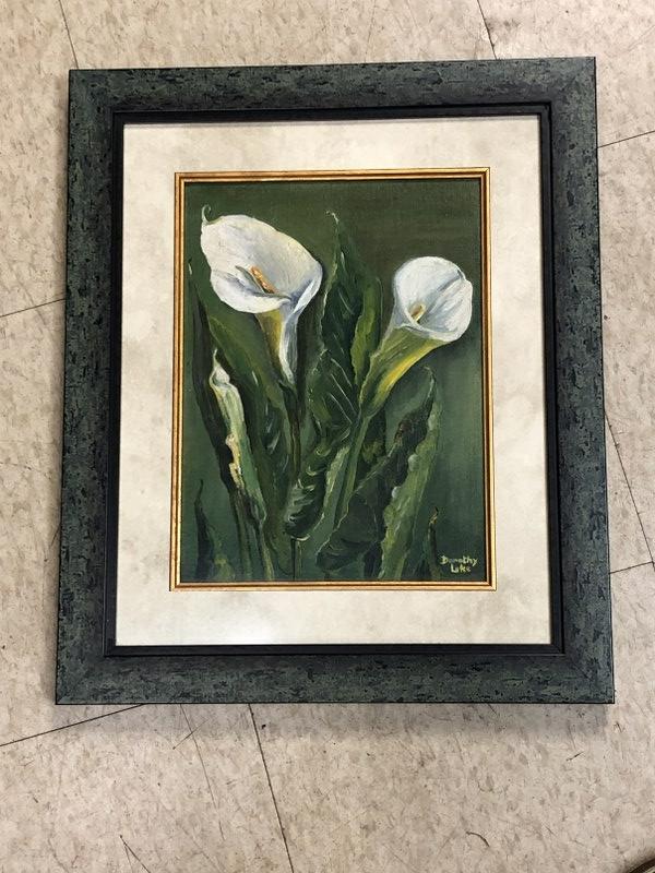 DOROTHY LUKE (20TH C ), STILL LIFE O/B OF LILLIES, FROM: DOROTHY LUKE (20TH C ), STILL LIFE O/B OF LILLIES, FROM ESTATE IN SANTA BARBARA, CALIFORNIA. SIGNED LOWER RIGHT, IN MORE CONTEMPORARY FRAME. SHE LIVED AND WAS ACTIVE IN CALIFORNIA, PAINTING MEASURES 1