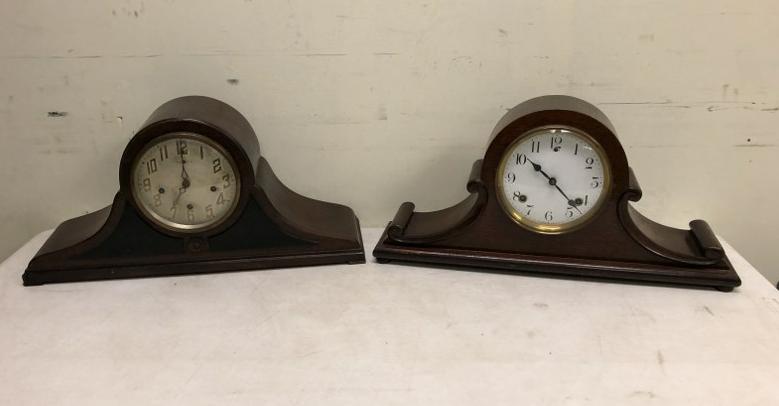 (2) MANTEL CLOCKS, SESSIONS & NEW HAVEN CLOCK CO.: (2) MANTEL CLOCKS, SESSIONS & NEW HAVEN CLOCK CO. CHIME, BOTH MAHOGANY, MEASURE 21" AND 20.5", HAVE PENDULUMS, NO KEYS, BOTH APPEAR TO BE RUNNING. FROM OLD TIME CLOCK REPAIRMAN'S SHOP.