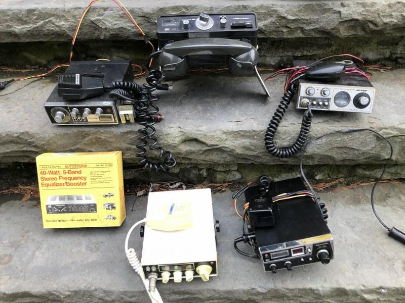 (5) OLD SCHOOL CB RADIOS & REALISTIC STEREO FREQUENCY: (5) OLD SCHOOL CB RADIOS & REALISTIC STEREO FREQUENCY EQUALIZER BOOSTER NEW IN BOX, WHITE COLOR UNIDEN MODEL PC43, REALISTIC TRC-422, SURVEYOR MODEL 2600, REALISTIC CB-PHONE 23 & MIDLAND MODEL 13-88C2