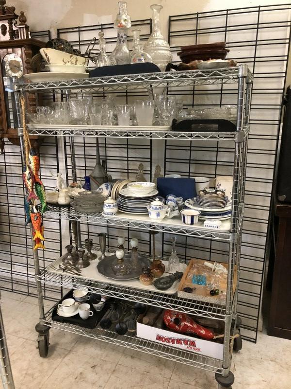 ESTATE CART LOT OF MISC. PORCELAINS, GLASSWARE, METAL: ESTATE CART LOT OF MISC. PORCELAINS, GLASSWARE, METAL WARES, A LITTLE WEIGHTED STERLING, ETC. FROM OLDER ESTATE IN HUDSON VALLEY.
