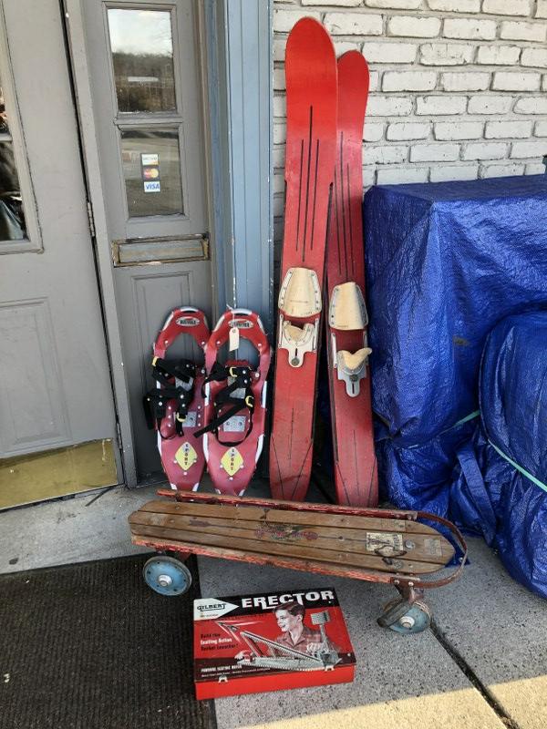 OLDER KIDS LOT INCL. SLEIGH WITH WHEELS, WATER SKIS,: OLDER KIDS LOT INCL. SLEIGH WITH WHEELS, WATER SKIS, SNOW SHOES AND ERECTOR SET.