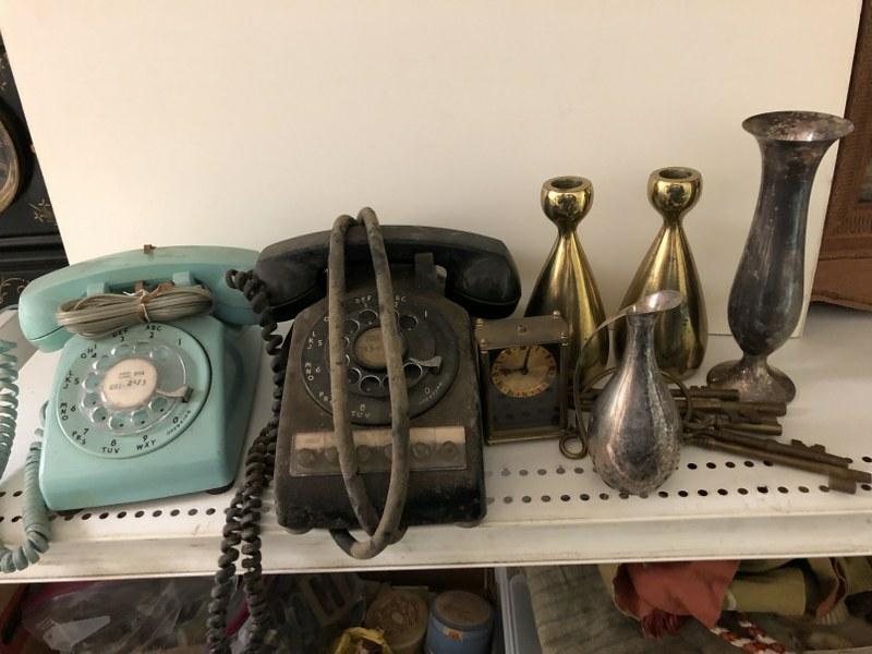 MISC. ESTATE LOT INCLUDES 2 OLD ROTARY TELEPHONES,: MISC. ESTATE LOT INCLUDES 2 OLD ROTARY TELEPHONES, JAEGER ALARM CLOCK, PR.BEN SEIBEL DESIGN CANDLESTICKS, LARGE BRASS KEYS, TOWLS VASE, AND DANMARK HF PITCHER.
