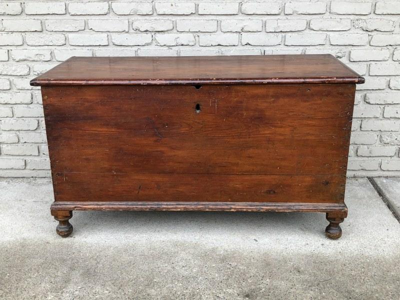 EARLY PINE DOVETAILED OVERSIZED BLANKET BOX, WITH TILL: EARLY PINE DOVETAILED OVERSIZED BLANKET BOX, WITH TILL INTACT INSIDE, MEASURES 50.5" WIDE X 22" DEEP X 28" HIGH, OLD FINISH, AND NICE TURNED FEET.