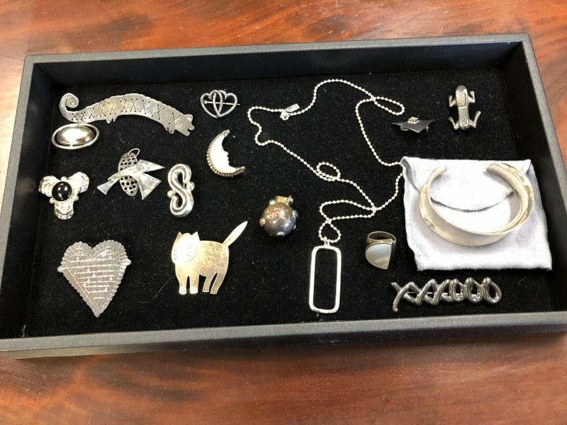 VINTAGE LOT STERLING JEWELRY INCL. ANIMAL PINS, COACH: VINTAGE LOT STERLING JEWELRY INCL. ANIMAL PINS, COACH CHAIN, BRACELET, MOON PIN, ETC. REALLY COOL LOT.