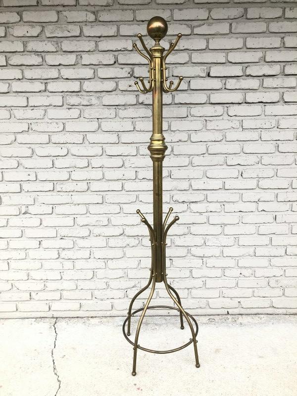 OLDER BRASS COAT TREE, FROM LOCAL ESTATE, MEASURES 71": OLDER BRASS COAT TREE, FROM LOCAL ESTATE, MEASURES 71" HIGH, VERY NICE CONDITION, MY GUESS IS 50 YEARS OLD OR SOâ€¦.