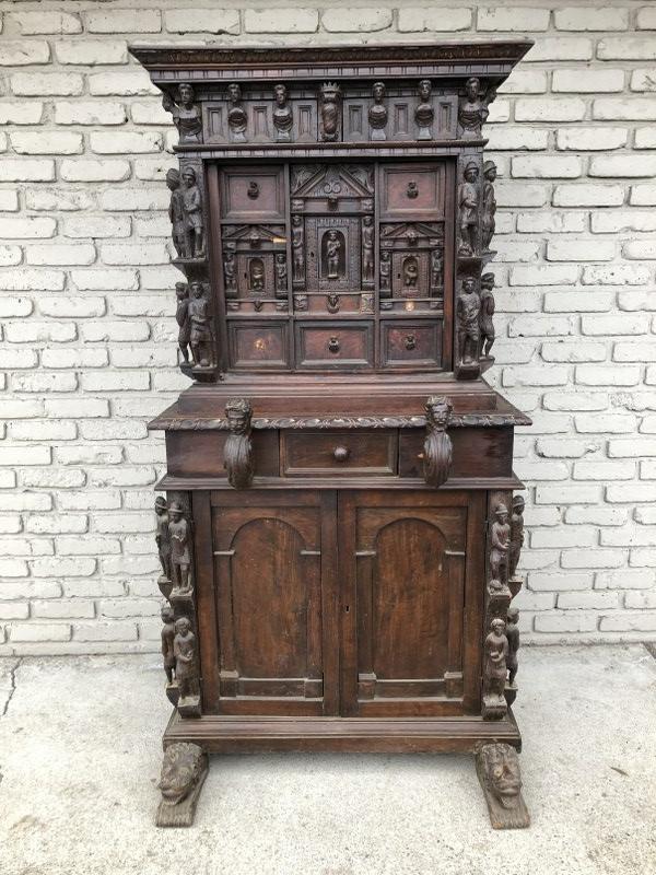 EARLY CONTINENTAL 2 PART CABINET WITH CARVED FIGURES &: EARLY CONTINENTAL 2 PART CABINET WITH CARVED FIGURES & MULTIPLE DRAWERS, FROM LOCAL ESTATE, SOMEONE SUGGESTED IT MAY BE FLEMISH, PROBABLY HAD A DOOR ON FRONT TO HIDE THE DRAWERS, AND 2 HEADS ON FRONT 