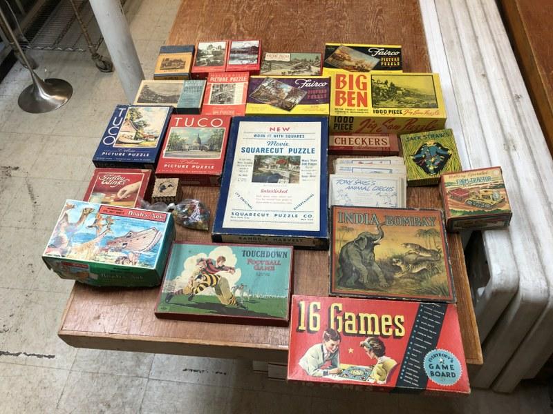 LOT OF OLDER ESTATE GAMES AND PUZZLES, SOME EARLIER: LOT OF OLDER ESTATE GAMES AND PUZZLES, SOME EARLIER THAN OTHERS, FROM OLD STORAGE CHEST IN LOCAL ESTATE, THE BATTERY OPERATED FARM TRACTOR IS A ( BOX ONLY ). CAME FROM GOOD HOUSE, IN STORAGE CHEST.