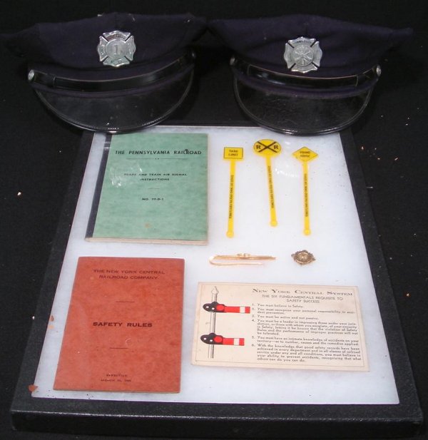 2 OLD PARAMUS & WALLINGTON NJ FIRE DEPT OFFICERS C: 2 OLD PARAMUS & WALLINGTON NJ FIRE DEPT OFFICERS CAPS WITH BADGES, MIAMI FLORIDA FIRE CHIEF'S TIE CLIP, BEACON NY FIRE DEPT BUTTON, PLUS EARLY RAILROAD COLLECTIBLES