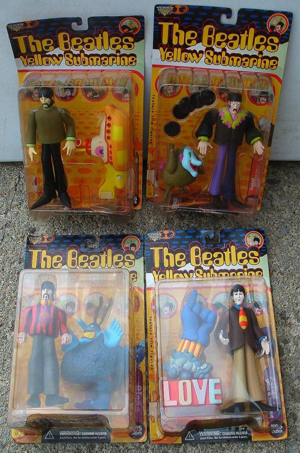 4 BEATLES YELLOW SUBMARINE MOVIE FIGURES IN ORIGIN: 4 BEATLES YELLOW SUBMARINE MOVIE FIGURES IN ORIGINAL PACKAGES