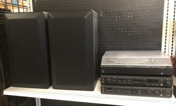 ADS STEREO SYSTEM, WAS IN NYC WEEKENDERS HOME LOCALLY, (1 of 9)