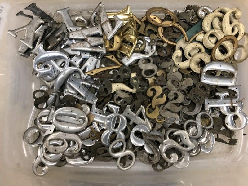 LARGE LOT VINTAGE NUMBERS, & LETTERS FROM BROOKLYN (1 of 6)