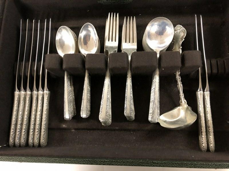 TOWLE STERLING SILVER SERVICE FOR (8) WITH (20) (1 of 4)