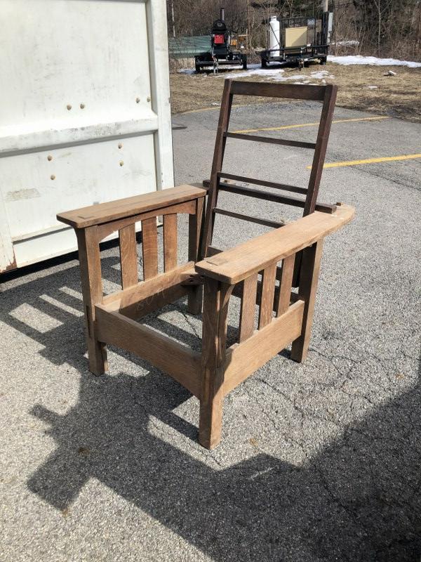 MISSION OAK MORRIS CHAIR FRAME IN AS FOUND CONDITION, (1 of 3)