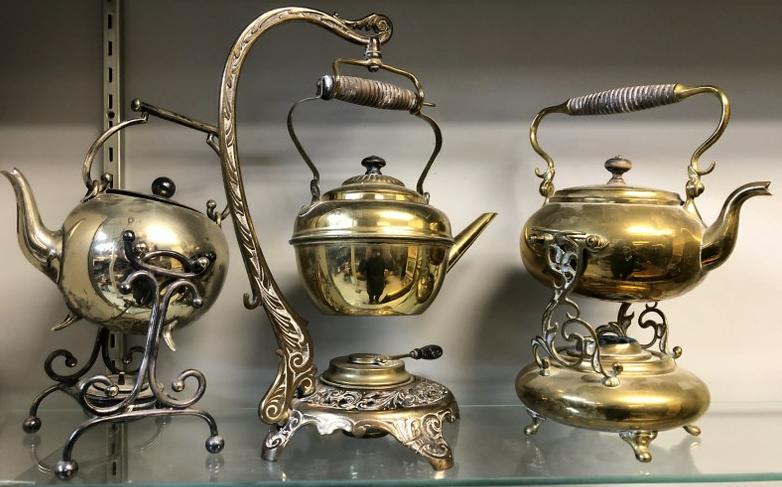 ESTATE LOT 3 TEAPOTS ON STANDS, (2) BRASS & REED & (1 of 1)