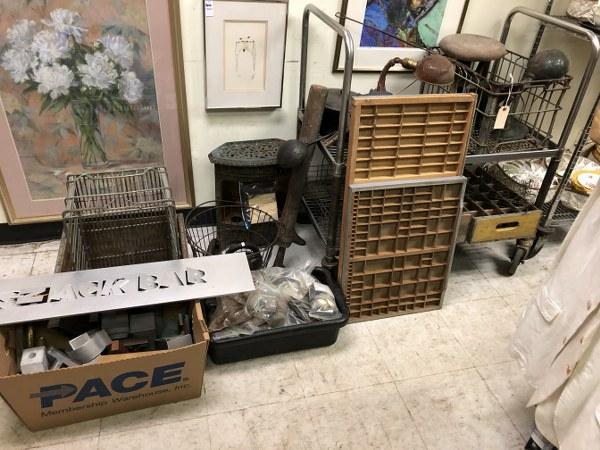 ESTATE LOT OLDER IRON OBJECTS, CRATES, WOOD CRATES, 2 (1 of 10)