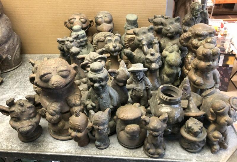 APPROX. (35) VINTAGE BRONZE BANK MOLDS, SOME POPULAR (1 of 10)