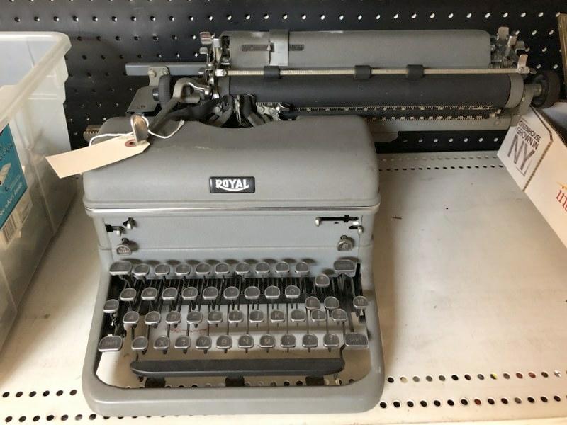 VINTAGE ROYAL TYPEWRITER IN ESTATE FOUND CONDITION, (1 of 1)