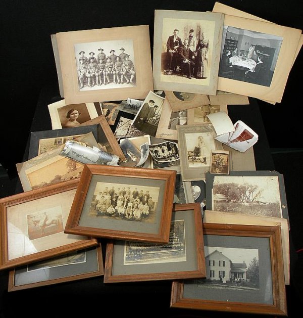 BOX OLD PHOTOGRAPHS INCLUDING FARM LIFE PORTRAITS : BOX OLD PHOTOGRAPHS INCLUDING FARM LIFE PORTRAITS AND OTHER ALBUMEN AND OTHER IMAGES. NICE DEALER LOT.