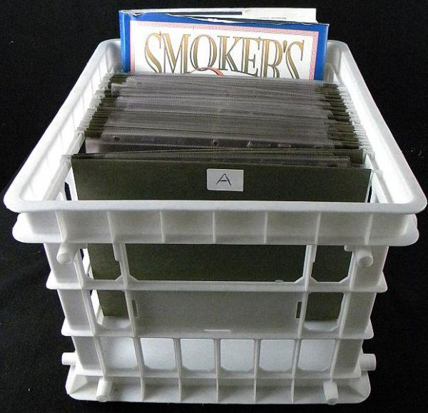 BIG LOT OLD CIGAR LABELS IN PRISTINE CONDITION: THIS IS A LOT OF VINTAGE CIGAR LABELS THAT CAME FROM A LOCAL HOME. THEY ARE IN VERY NICE CONDITION, ALL IN PLASTIC SLEEVES, IN FOLDERS IN ALPHABETICAL ORDER. ALSO A BOOK ON CIGAR LABEL COLLECTING. HUN