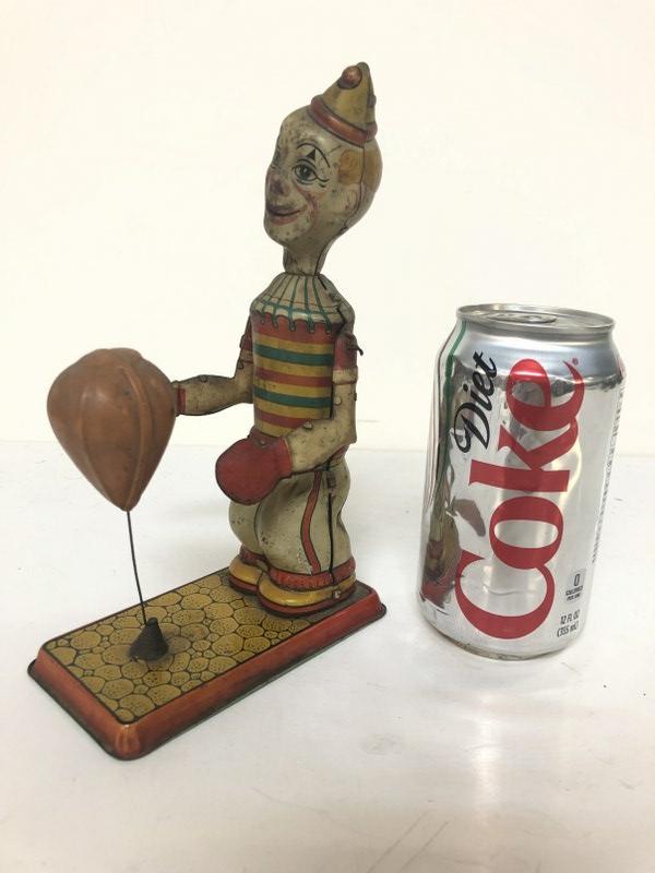 J CHEIN TIN LITHO WIND UP CLOWN WITH PUNCHING BAG, NO (1 of 2)
