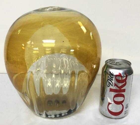 PETER BRAMHALL ART GLASS VASE, SIGNED AND DATED ON (1 of 4)