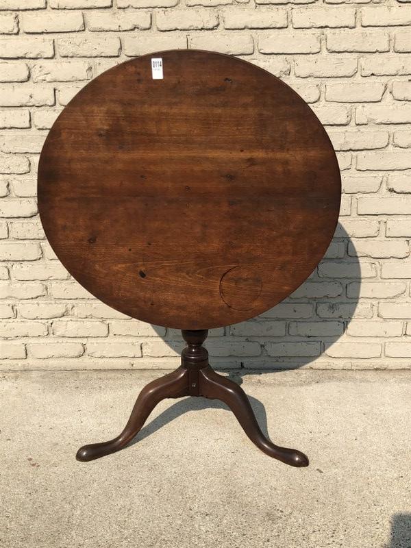 EARLY TILT TOP TABLE, NORMAL ESTATE WEAR, TOP MEASURES (1 of 3)