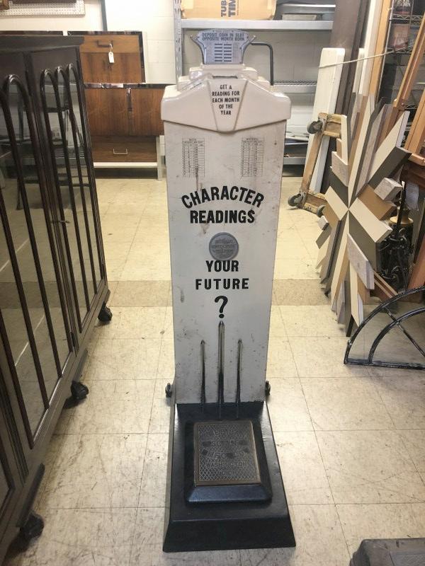 COIN-OP CHARACTER READINGS PORCELAIN FLOOR MODEL SCALE, (1 of 6)