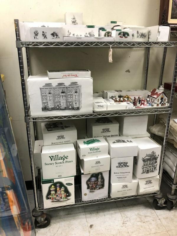 LARGE CART LOT OF DICKENS CHRISTMAS VILLAGE , MOST ALL (1 of 1)