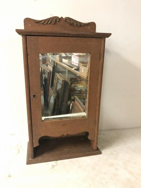 OAK MEDICINE CABINET,MEASURES 30" H X 17" W X 8" DEEP: OAK MEDICINE CABINET,MEASURES 30" H X 17" W X 8" DEEP