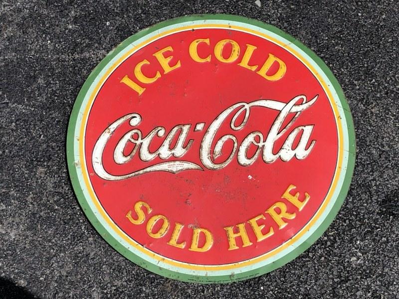 ROUND TIN 1933 COCA COLA SIGN, MANUFACTURED BY AMERICAN (1 of 1)