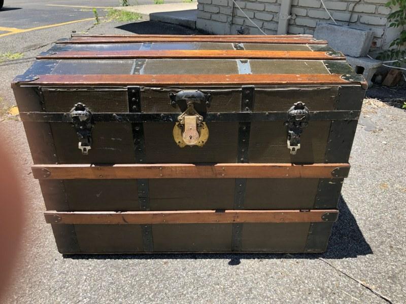 NICE OLD STORAGE TRUNK, CLEAN, MEASURES 36" X 23". NICE (1 of 2)