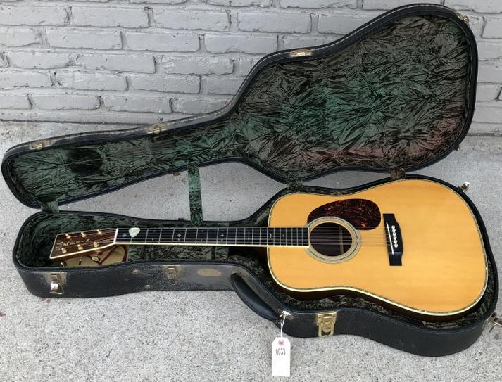 MARTIN D 41 SPECIAL ACOUSTIC GUITAR, WITH HARD MARTIN (1 of 10)