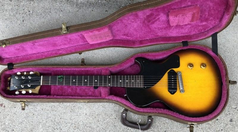 VINTAGE GIBSON LES PAUL JR. GUITAR IN CASE, FROM ESTATE (1 of 8)