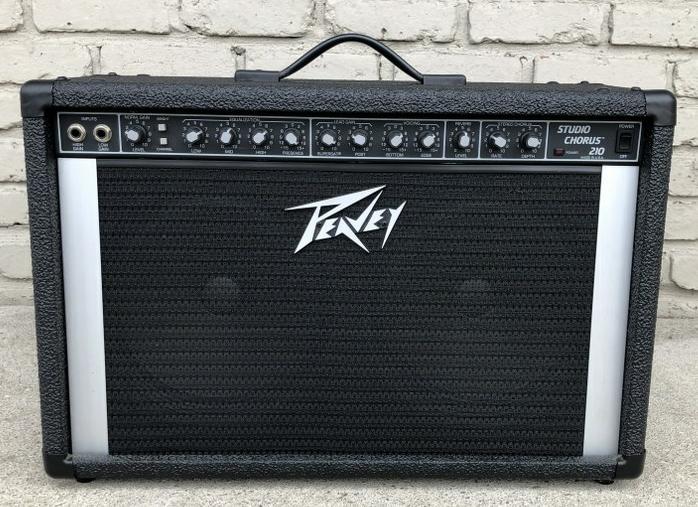 PEAVEY STUDIO CHORUS 210 AMPLIFIER, FROM LOCAL ESTATE, (1 of 7)