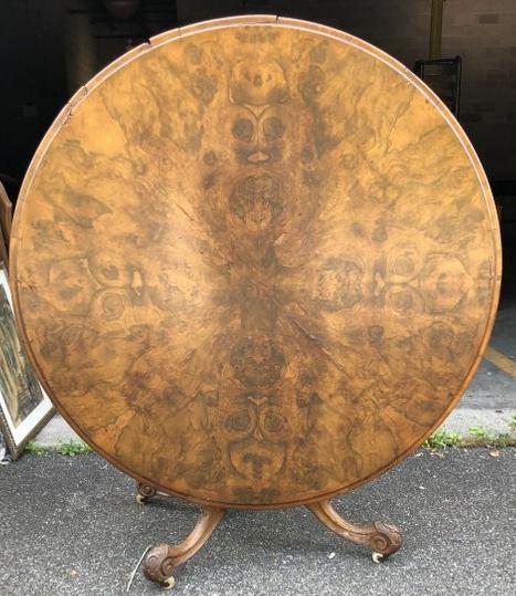 EARLY BURL ENGLISH OVERSIZED BREAKFAST TABLE, CARVED (1 of 7)