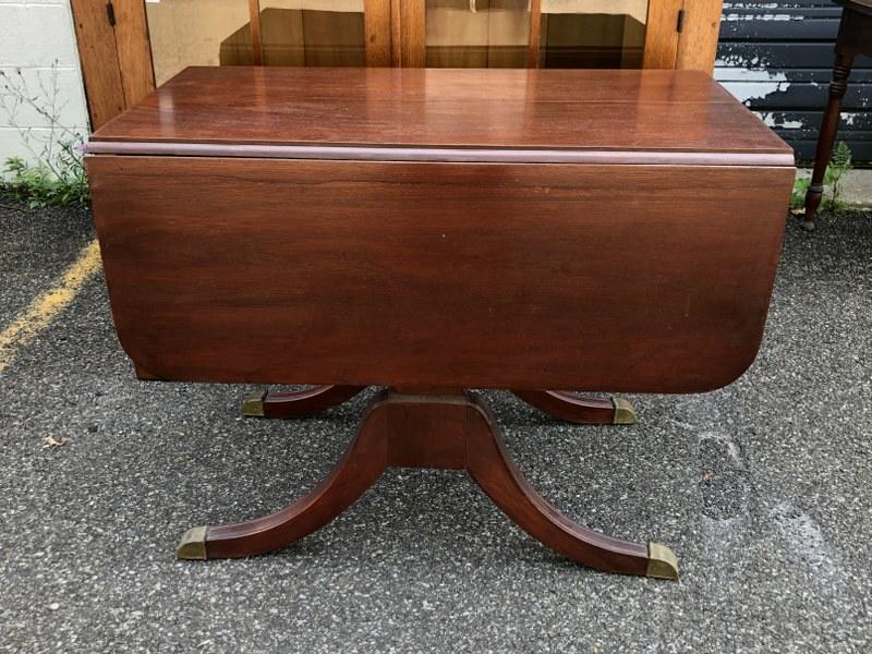 MAHOGANY DUNCAN FIFE DROPLEAF TABLE, STRUCTURALLY: MAHOGANY DUNCAN FIFE DROPLEAF TABLE, STRUCTURALLY SOUND, MEASURES CLOSED 36" X 26" X 29" HIGH, BRASS FEET, WHEN OPEN TOP MEASURES 46" X 36"