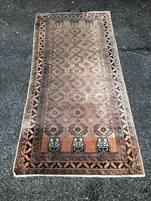 OLDER HANDMADE ORIENTAL RUG W/SUNLIGHT WEAR, MEASURES (1 of 3)