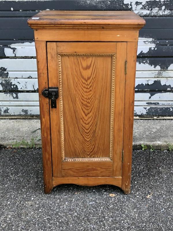 PINE 1 DRAWER STAND, MEASURES 18" W X 32" H X 15" DEEP (1 of 3)